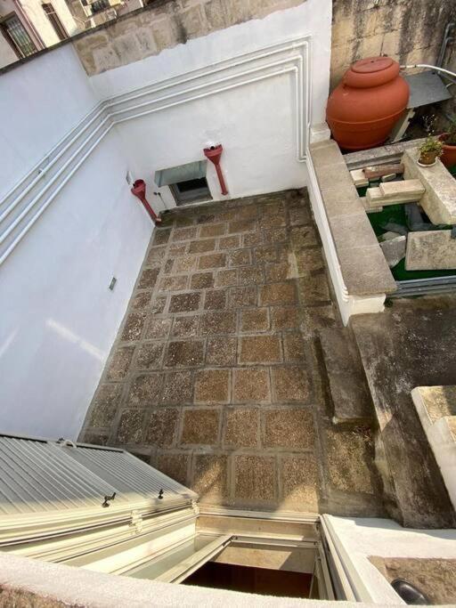 Appartamento In Pieno Centro A Лече Екстериор снимка